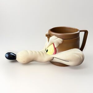 Wile E Coyote Mug Cup Warner Bros Looney Tunes 3D 1993 Wiley